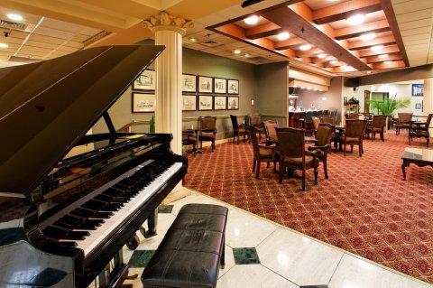 Holiday Inn Huntsville Downtown Exterior photo
